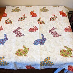Adorable Easter Hesta Square Tablecloth Runner w. Bunny Rabbit Print 32" x 32"